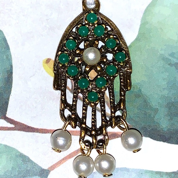 ๐งฟ2/$15๐งฟ Sarah Coventry Jade & Pearl Dreamcatcher Charm - Picture 11 of 13